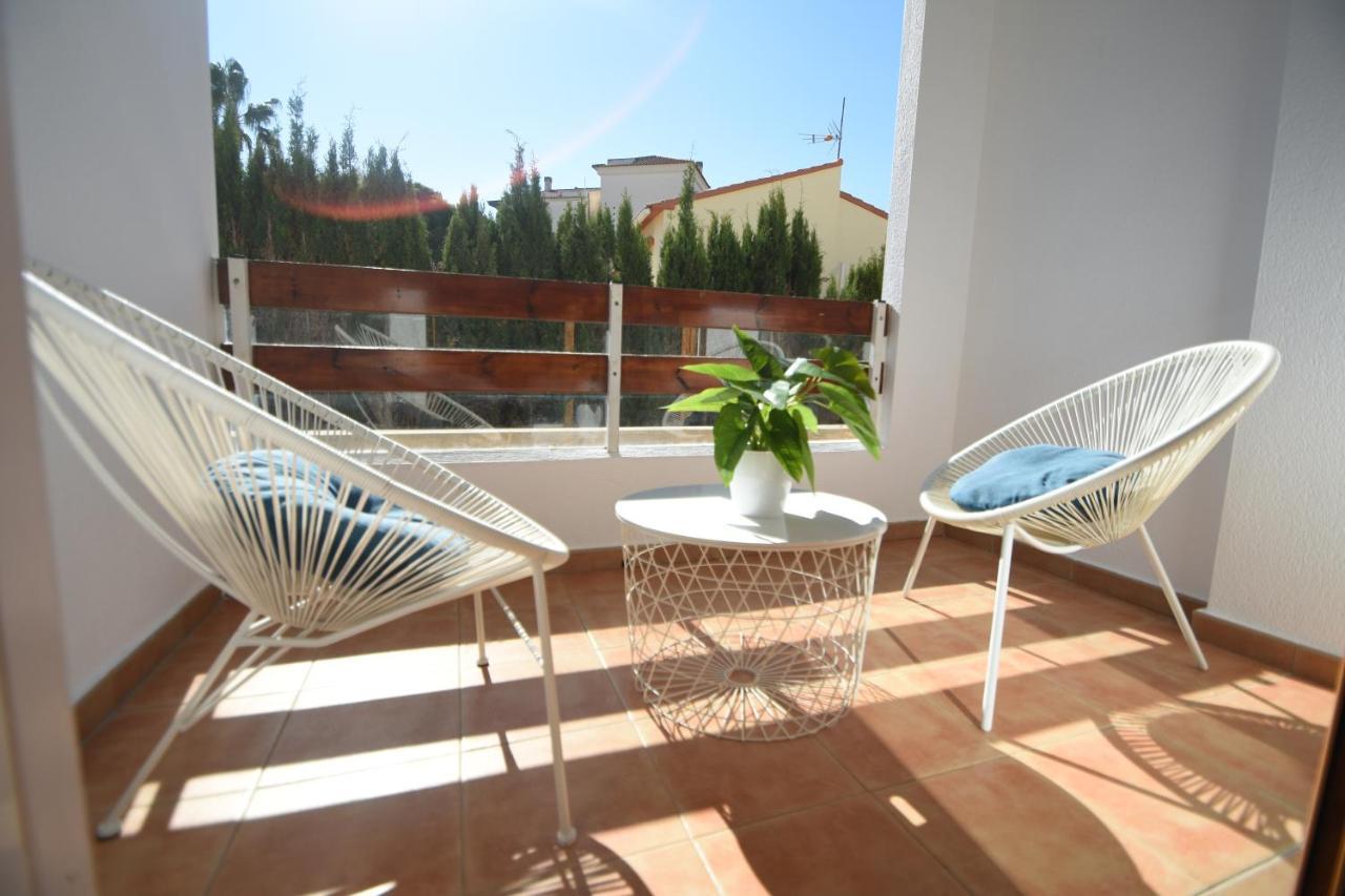 אלביר Renteando Albir Apartments מראה חיצוני תמונה