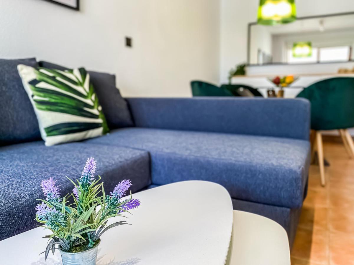 אלביר Renteando Albir Apartments מראה חיצוני תמונה