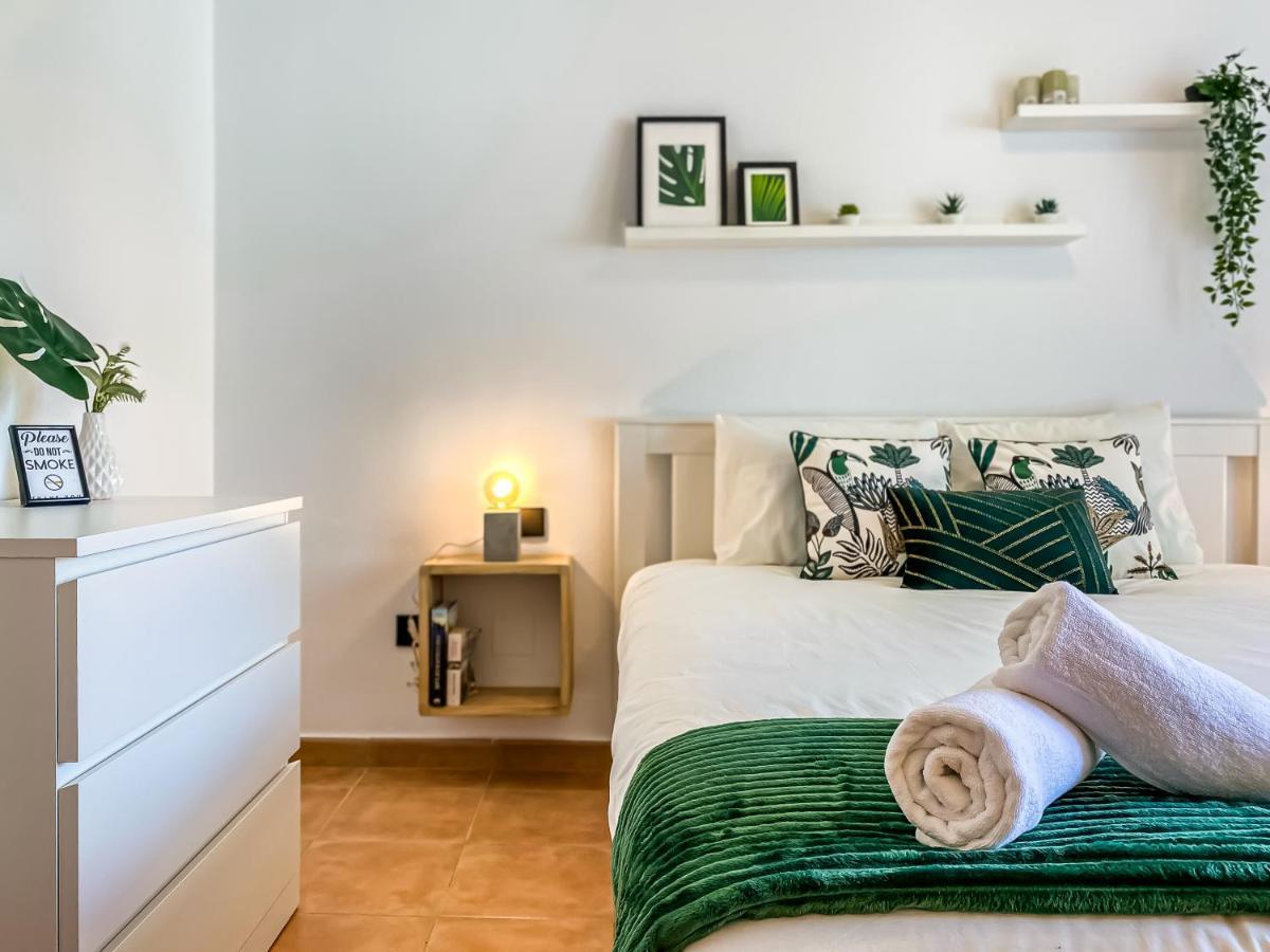אלביר Renteando Albir Apartments מראה חיצוני תמונה