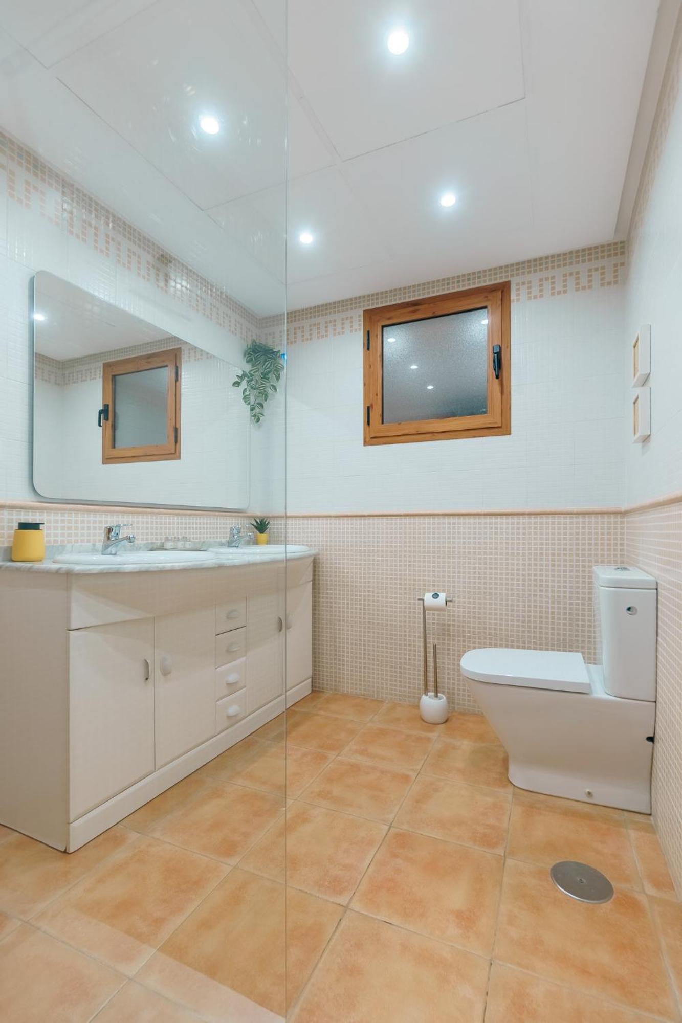 אלביר Renteando Albir Apartments מראה חיצוני תמונה